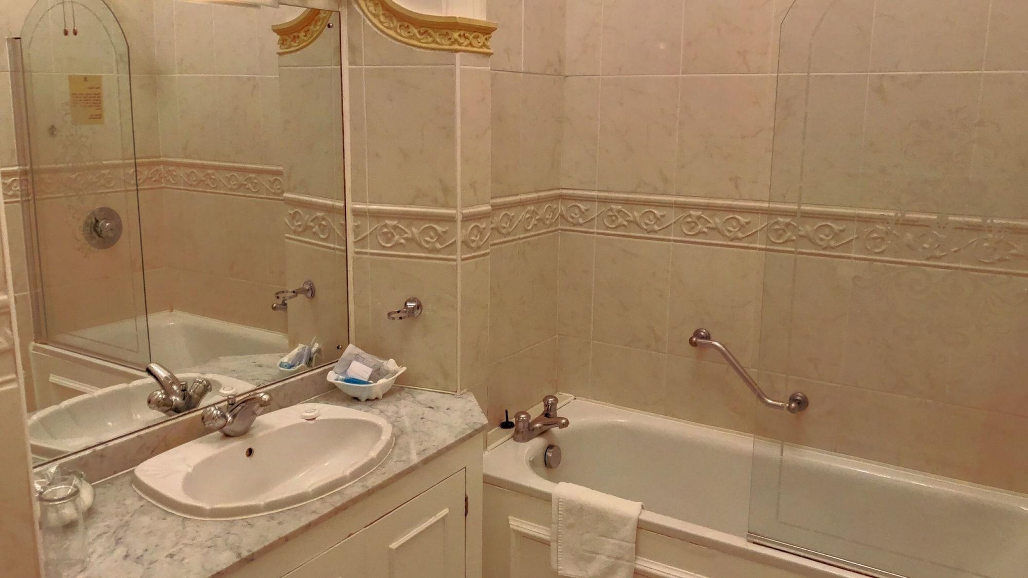 The Diplomat Hotel London Ngoại thất bức ảnh